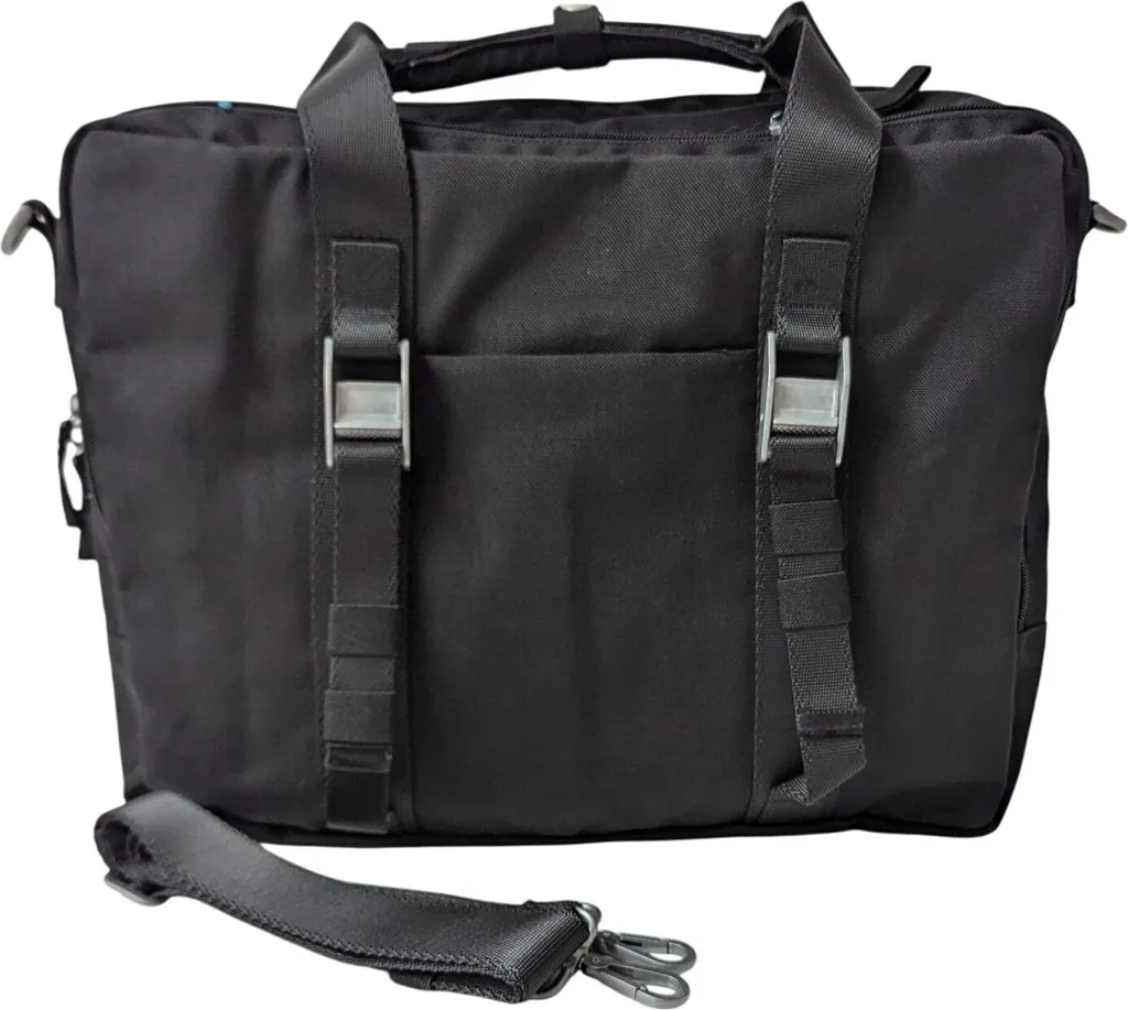 Borsa Urban Cargo CARGO107 Nera QF: Stile e Praticità in Città