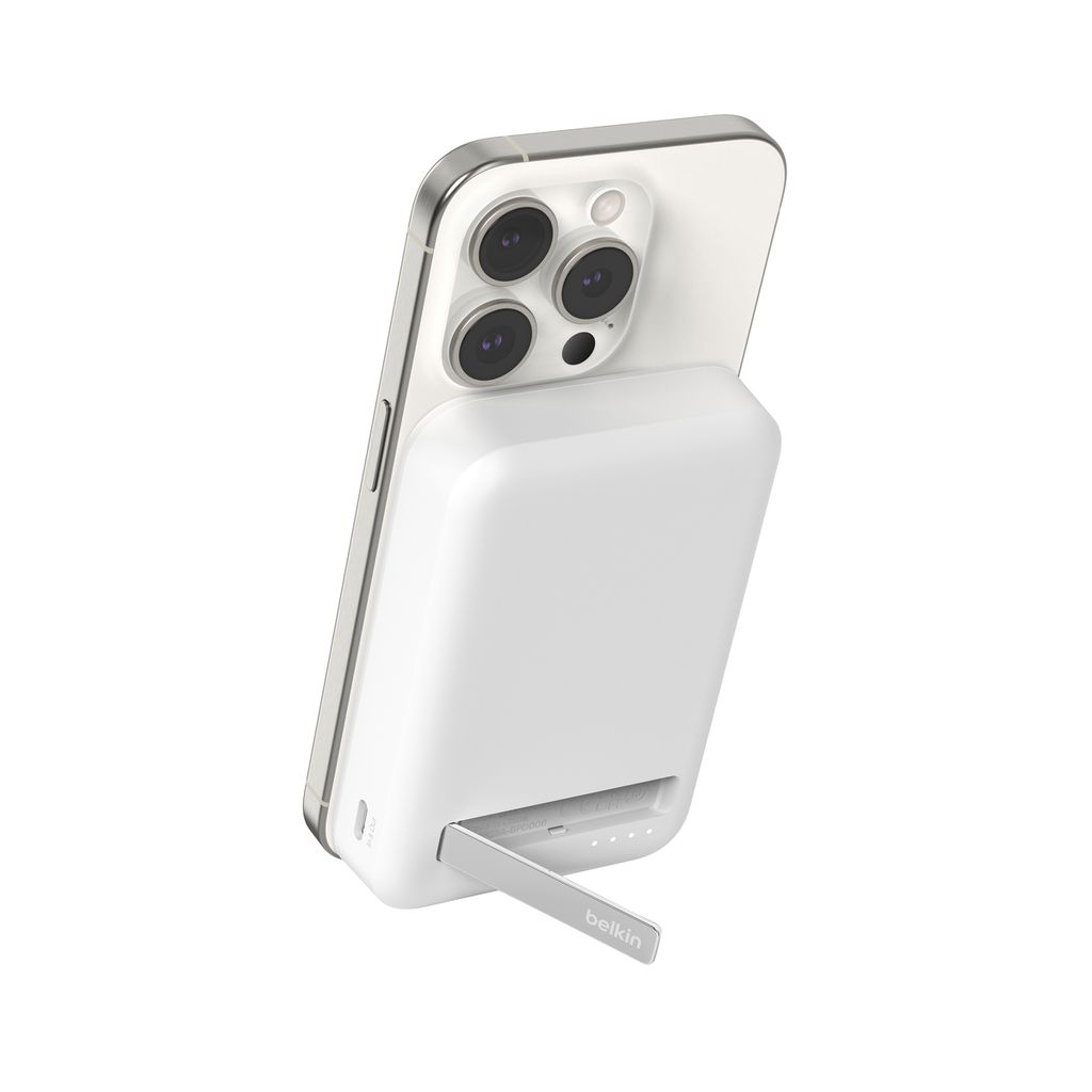 Belkin BoostCharge Pro, Kabelloses Aufladen, 15 W, Weiß Produktbild 