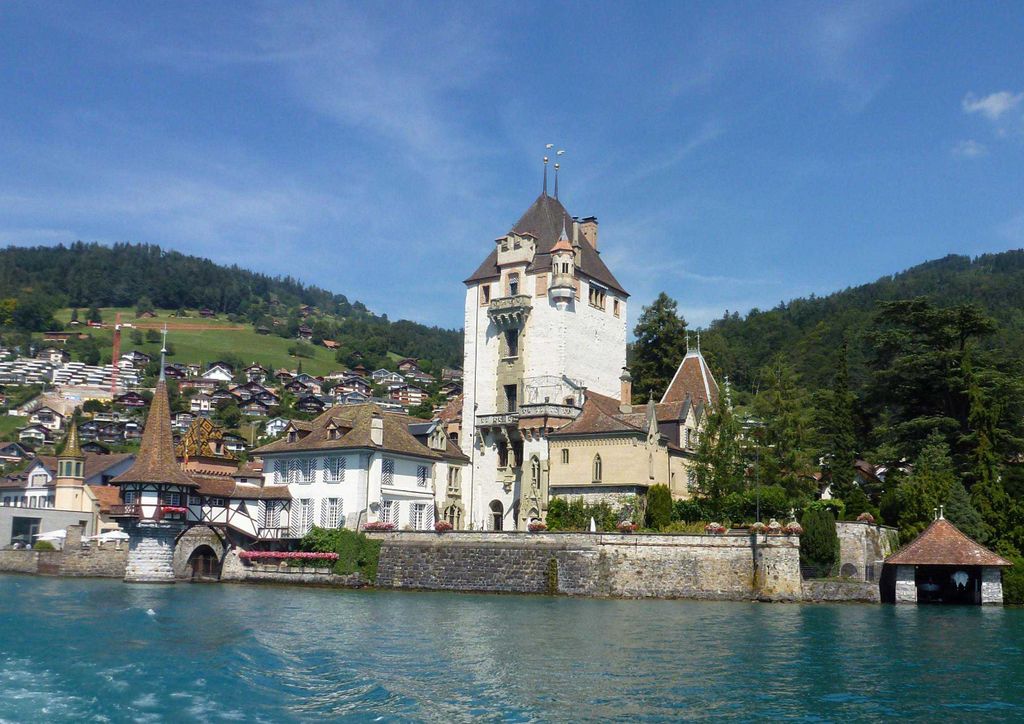 hansepuzzle 32066 - Schloss Oberhofen Puzzle, 260 Teile, Gebäude, 41,0 x 28,0cm mit hochwertiger Aufbewahrung, Kartonbox & Beutel