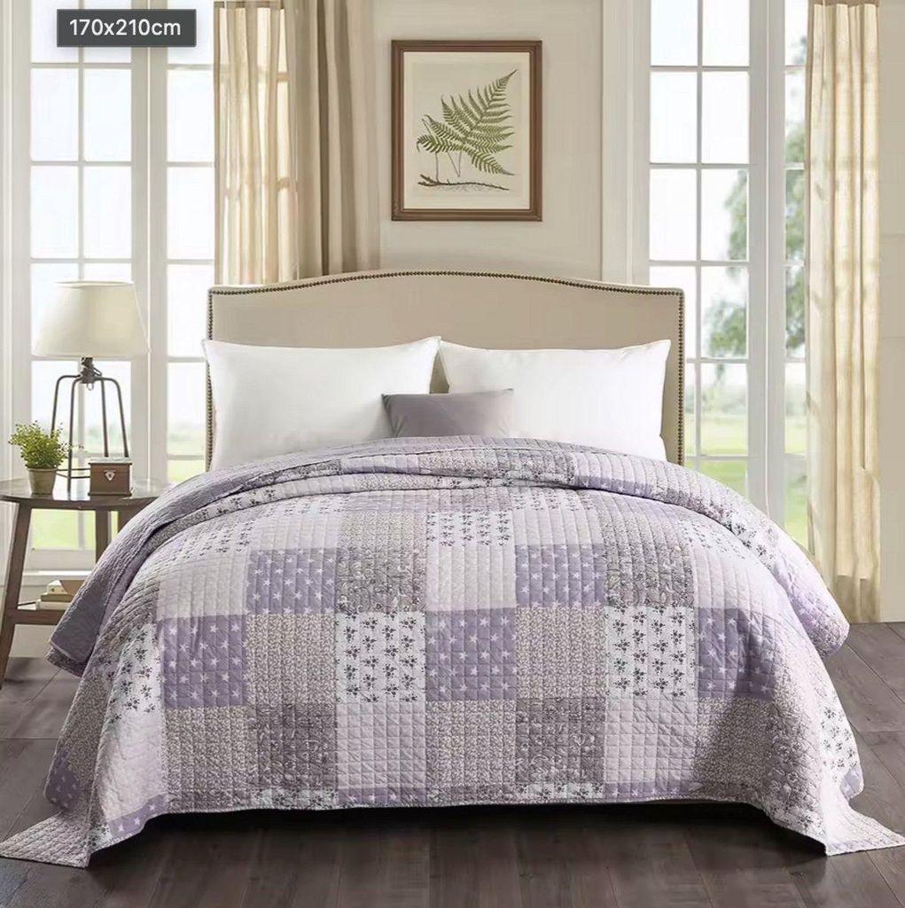 Happyment Bettüberwurf Deluxe – Lila/Weiß 220x240 cm – Zweipersonen-Tagesdecke – Polyester – Geometrisches Muster