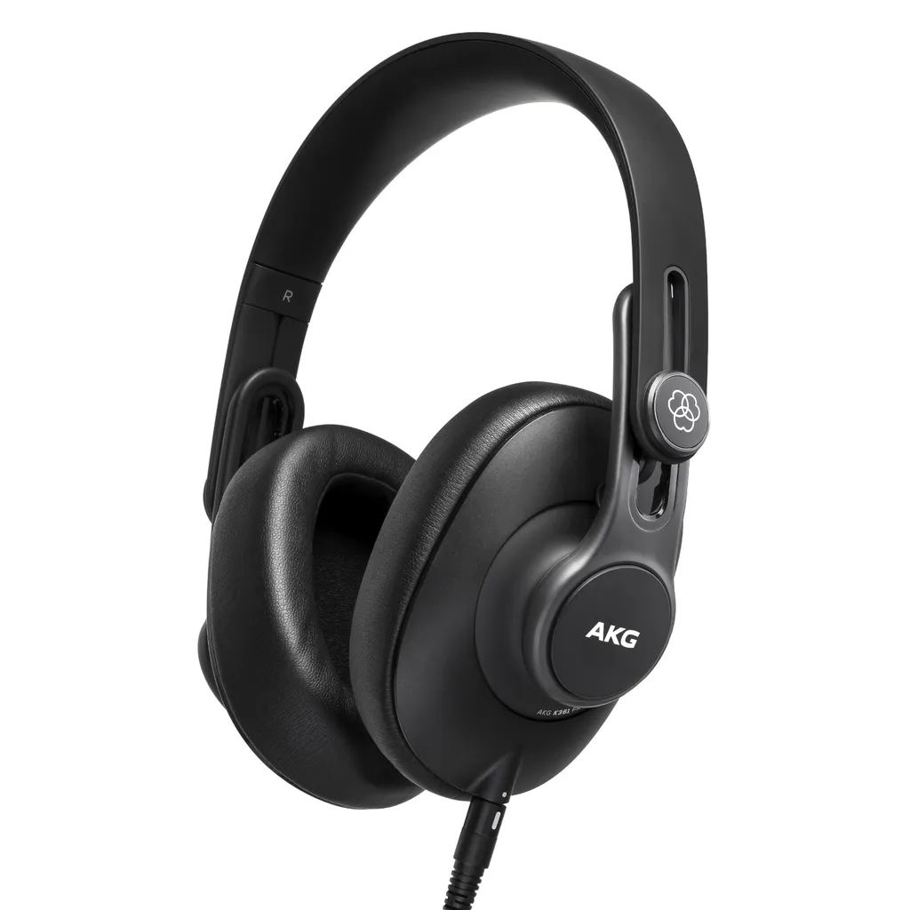 Recensione AKG K361: Le Migliori Cuffie per Podcaster e Youtuber