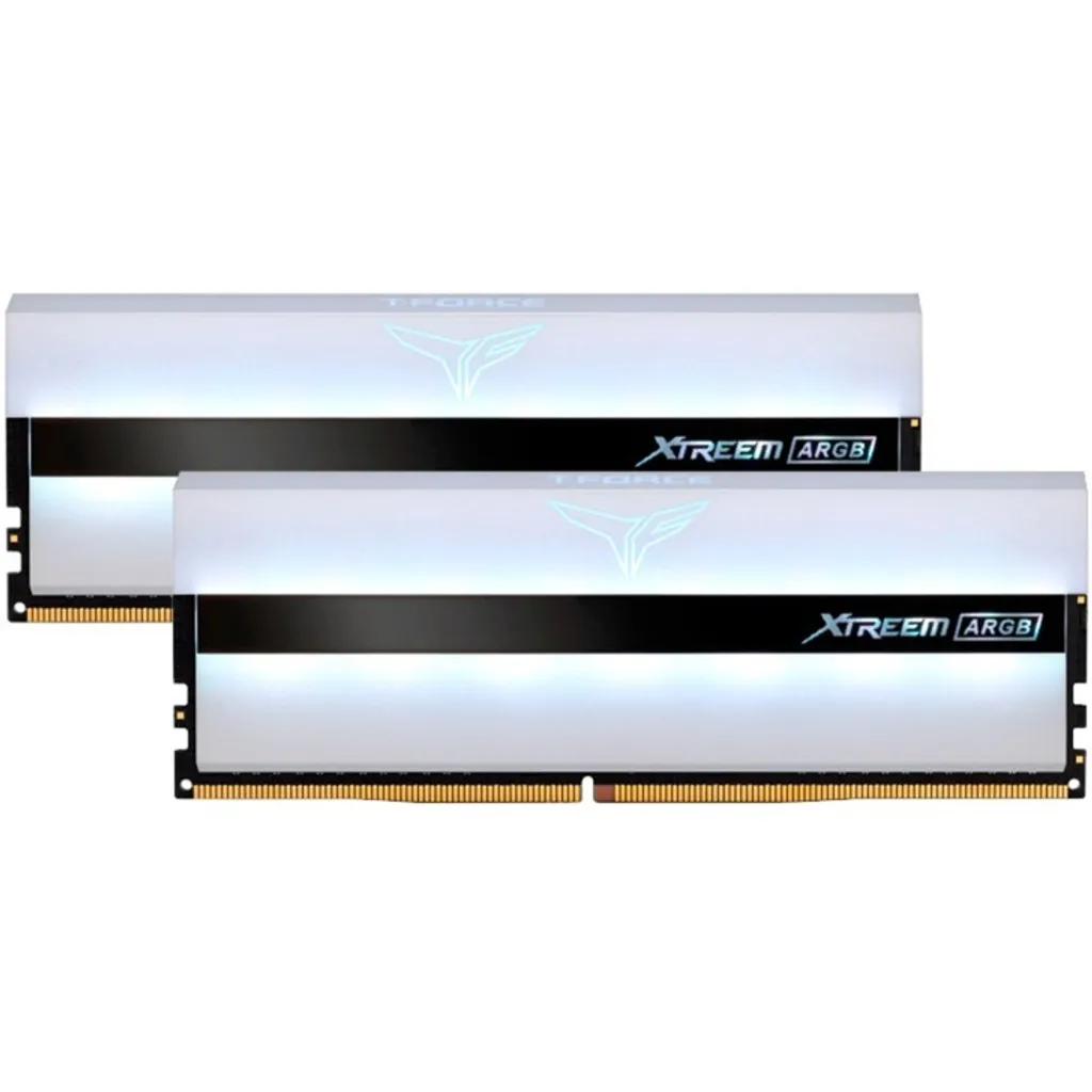 RAM 32 Go DDR4-3600 Team Group kit double canal haute vitesse et basse latence