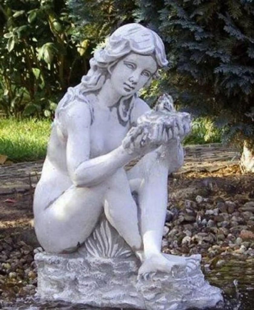 Casa Padrino Jugendstil Wasserspeier Skulptur Sitzende Frau Grau 24 x 46 x H. 62 cm - Elegante Wasserspeier Stein Figur - Barock & Jugendstil Garte...