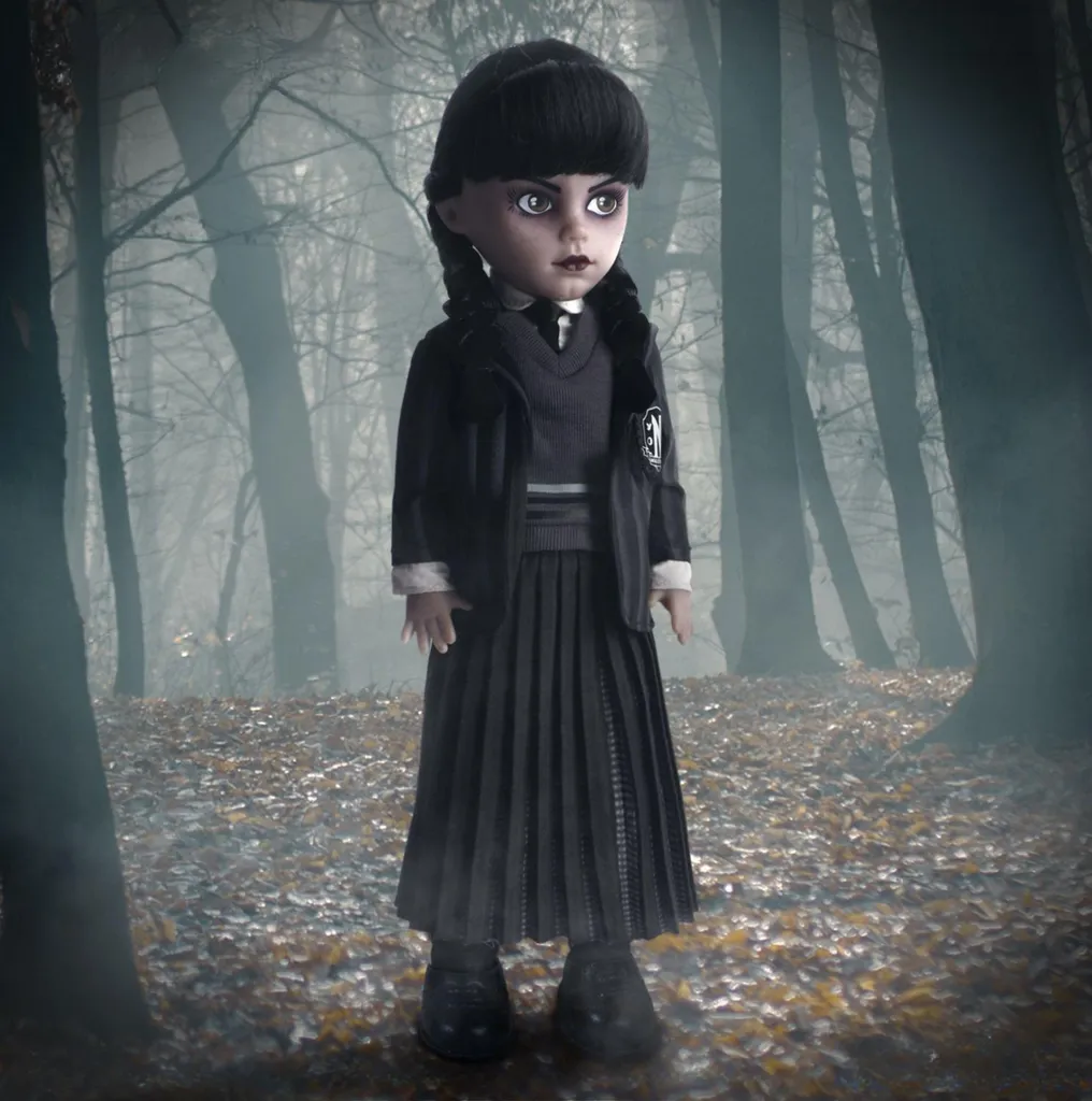 Cadeau Fan Mercredi Addams : Poupée Officielle LDD Nevermore Academy TV
