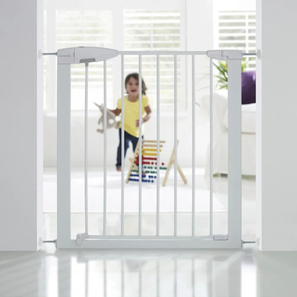 Sécuriser Escaliers et Portes avec la Barrière Munchkin Easy Loc Blanche