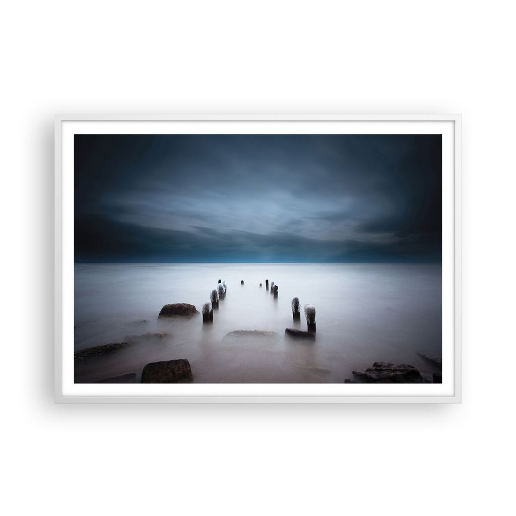 Gerahmtes Poster - Weißer Rahmen - Wellenbrecher Nebel Nacht - 100x70 cm - Wand Bild - Wanddeko - Wandbilder - Kunstposter - Wandposter - Bilderra...