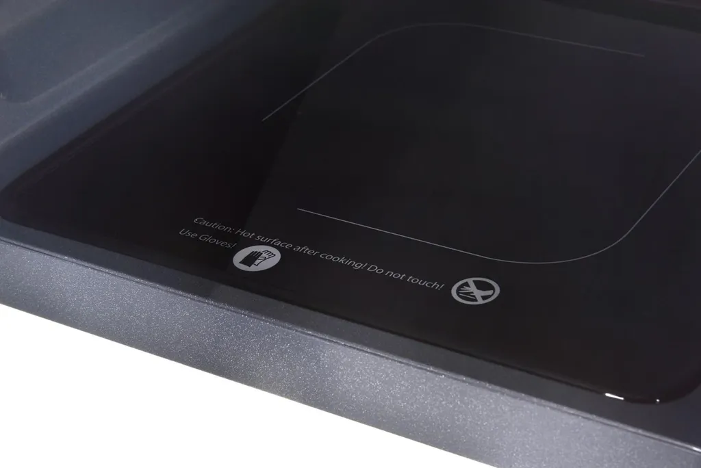 Micro-ondes Sharp 900W et Grill 1000W avec Commande Tactile de 23L
