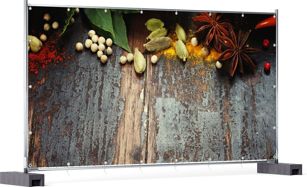 Wallario XXL Outdoor-Poster für Garten oder Balkon, Motiv Gewürze auf Holz - uriger Holztisch in der Küche, in ca. 340 x 173 cm