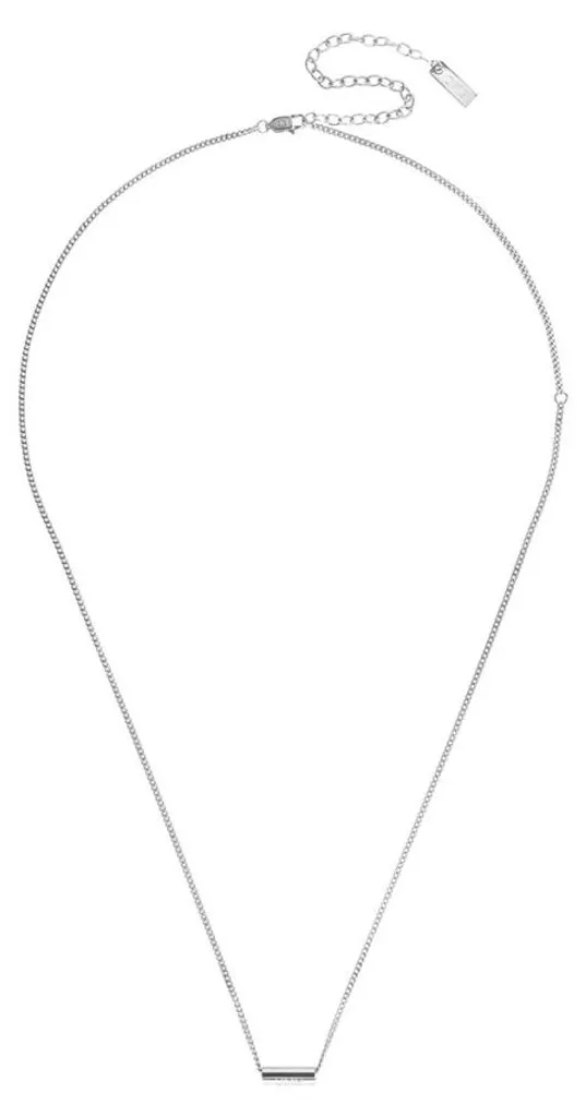 Collier Ao Oamn5106Ss idéal pour sublimer vos tenues quotidiennes avec chic