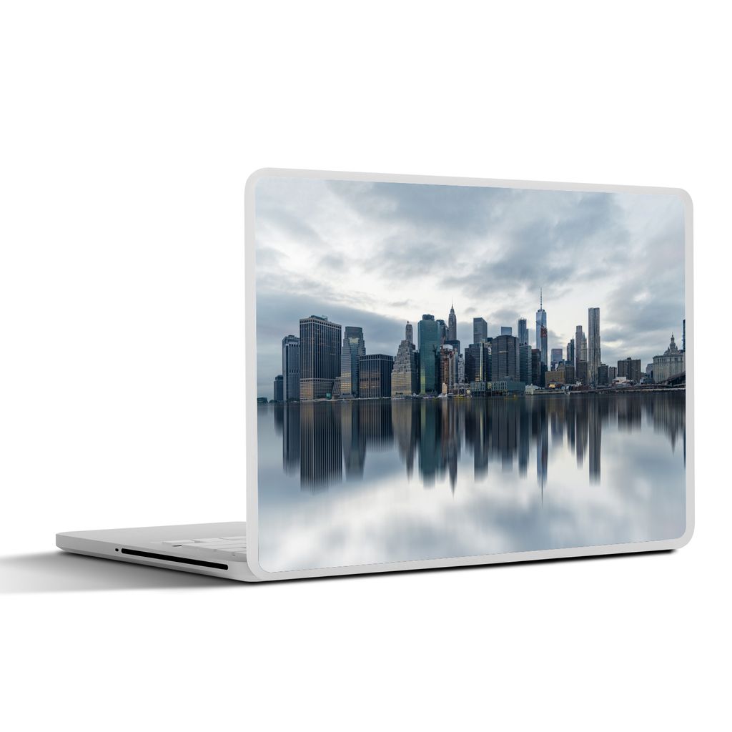 MuchoWow Laptop Aufkleber Sticker Cover New York - Skyline - Spiegelung 31x22.5 cm - Laptop-Deko