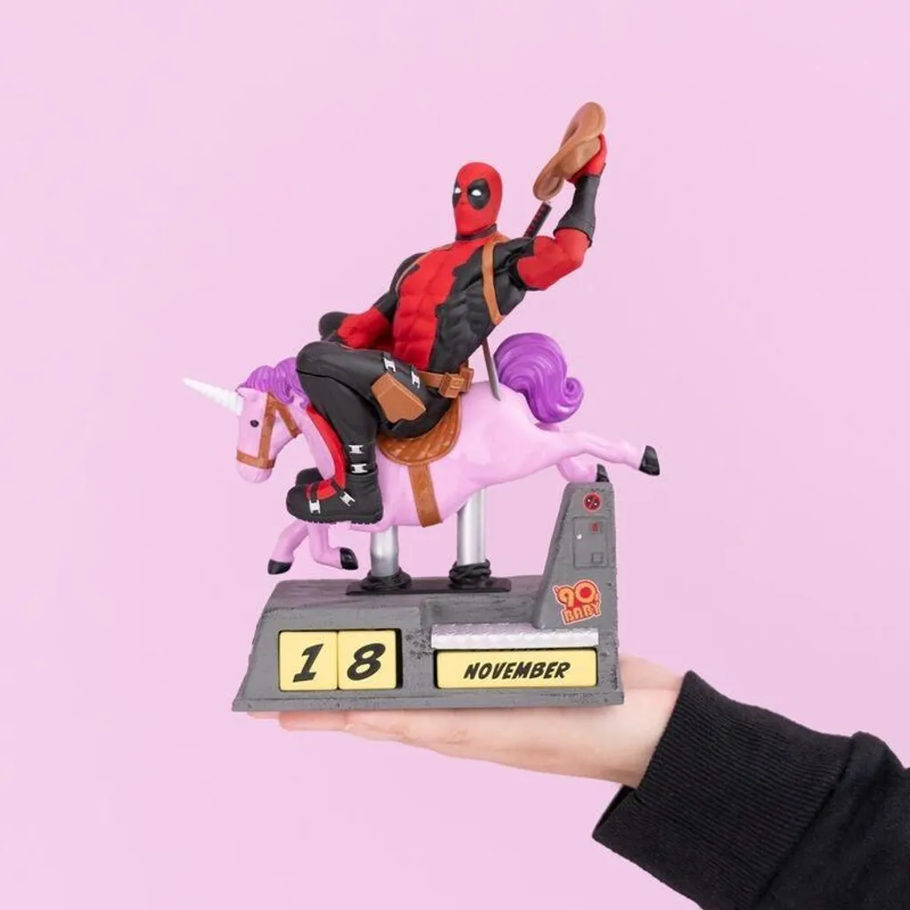 Calendrier de bureau perpétuel 3D Deadpool figurine Marvel officielle - 4
