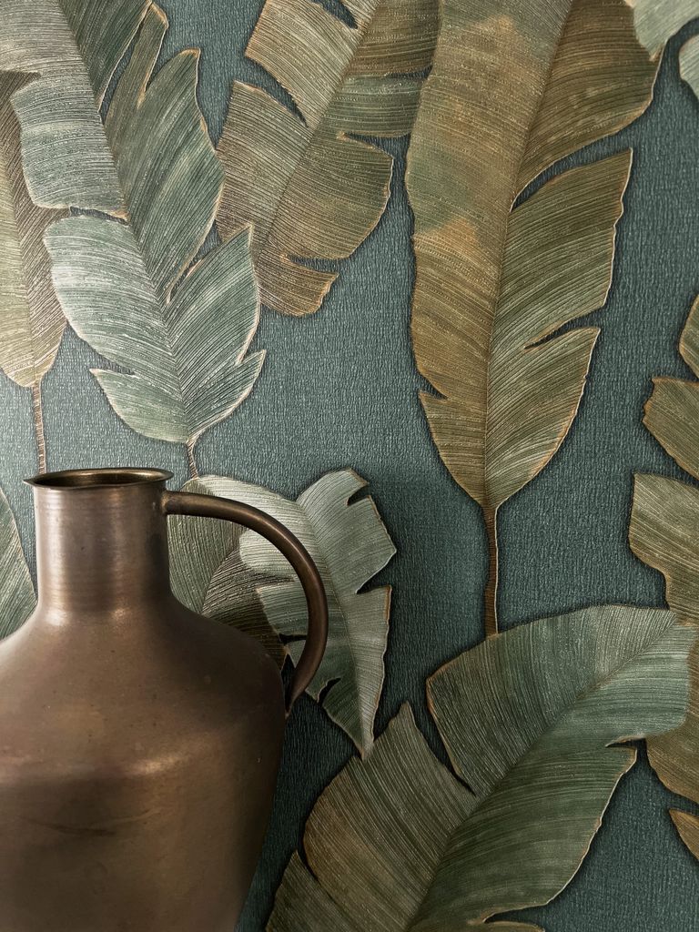 NEWROOM Tapete Petrol Vliestapete Dschungel - Mustertapete Modern Grün Braun Palmen Blätter Blumentapete Tropisch Dschungeltapete
