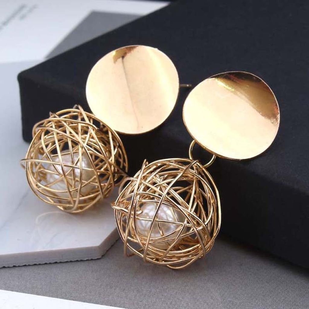 Frauen Mode Geometrische Gewebte Hohl Ball Faux Perle Tropfen Ohrringe Schmuck Geschenke