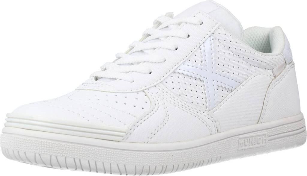 Munich Futsal Boots 1511207 in White color size 35