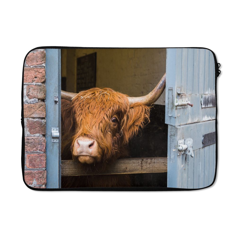 MuchoWow Laptop Hülle 14 ZollSchottischer Highlander - Bauernhaus - Scheune Laptoptasche - Laptoptasche - Stoßsicher - Schutzhaube