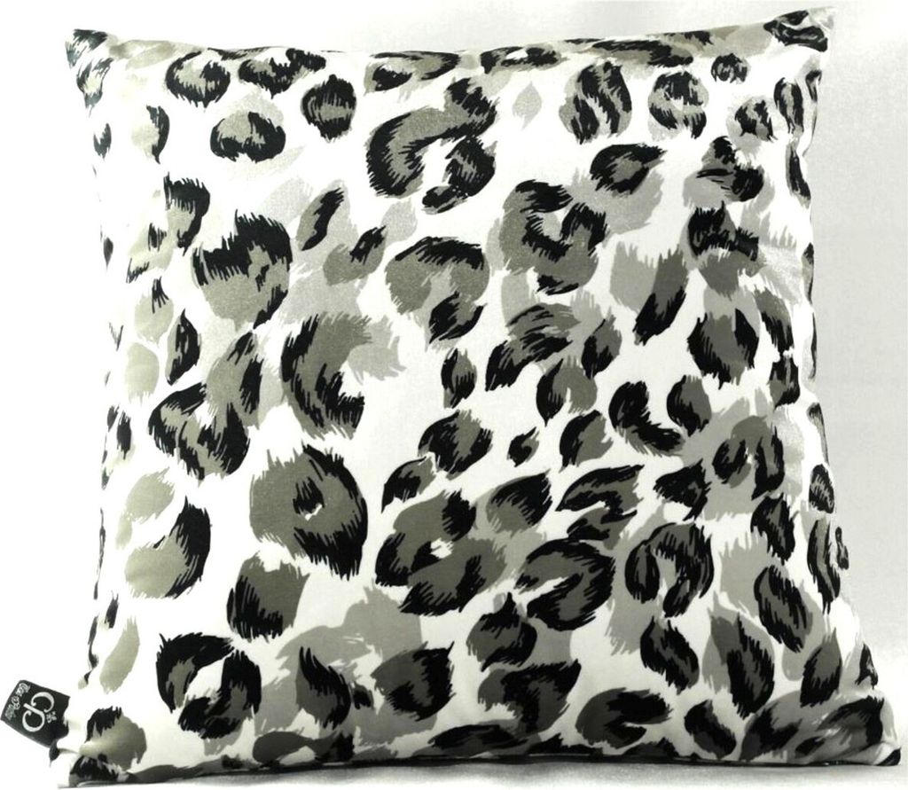 Casa Padrino Luxus Wohnzimmer Deko Kissen Milwaukee Weiß / Schwarz / Grau 45 x 45 cm - Feinster Samtstoff - Luxus Kollektion