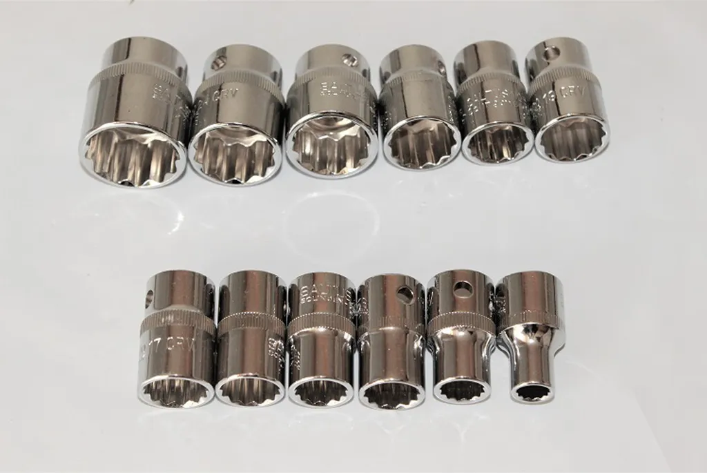 Coffret de Douilles Métriques 1/2" SALTUS 5200 pour Serrage Mécanique