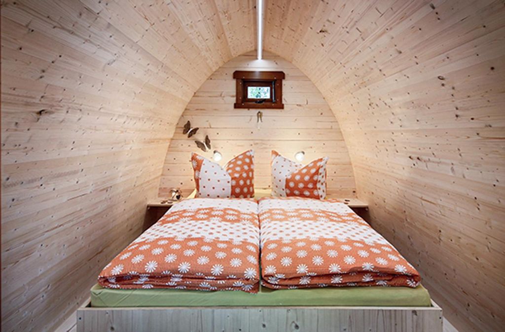 Jochen Schweizer Camping Pod Neureichenau für 2 (2 Nächte); Erlebnis verschenken oder selbst erleben; Gutschein gültig für 2 Personen