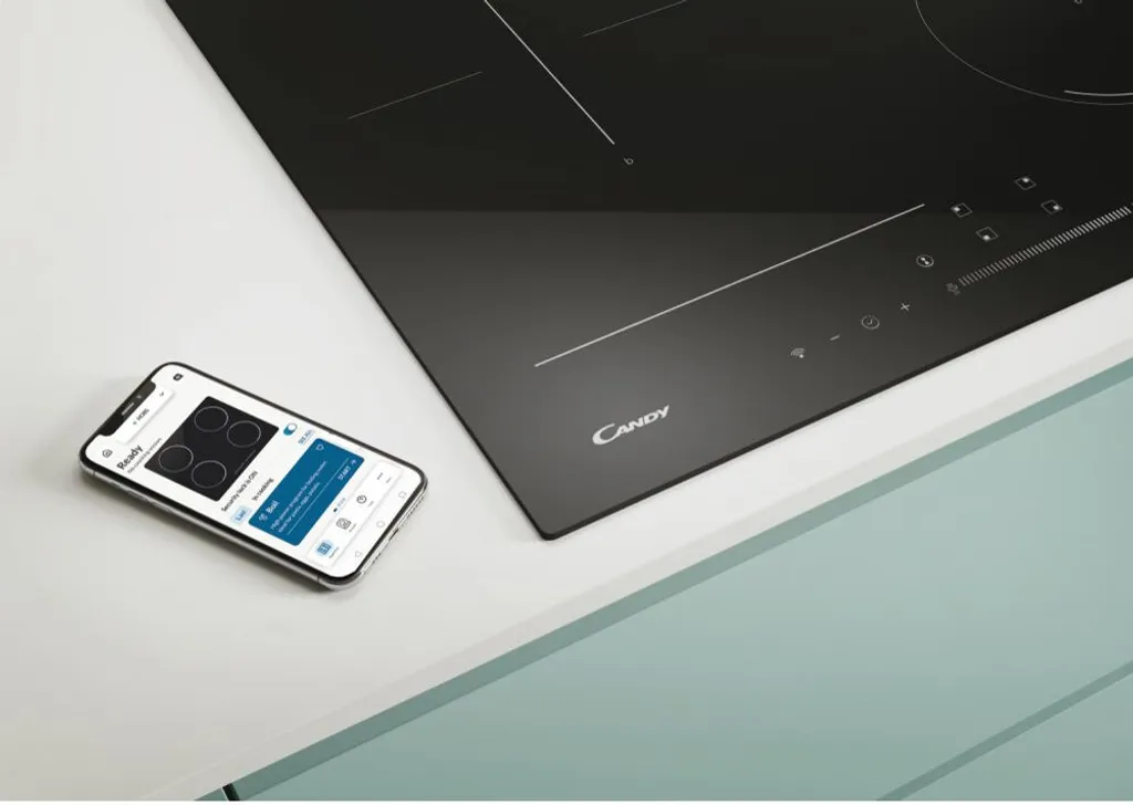 Plaque de cuisson Candy induction connectée avec commande tactile