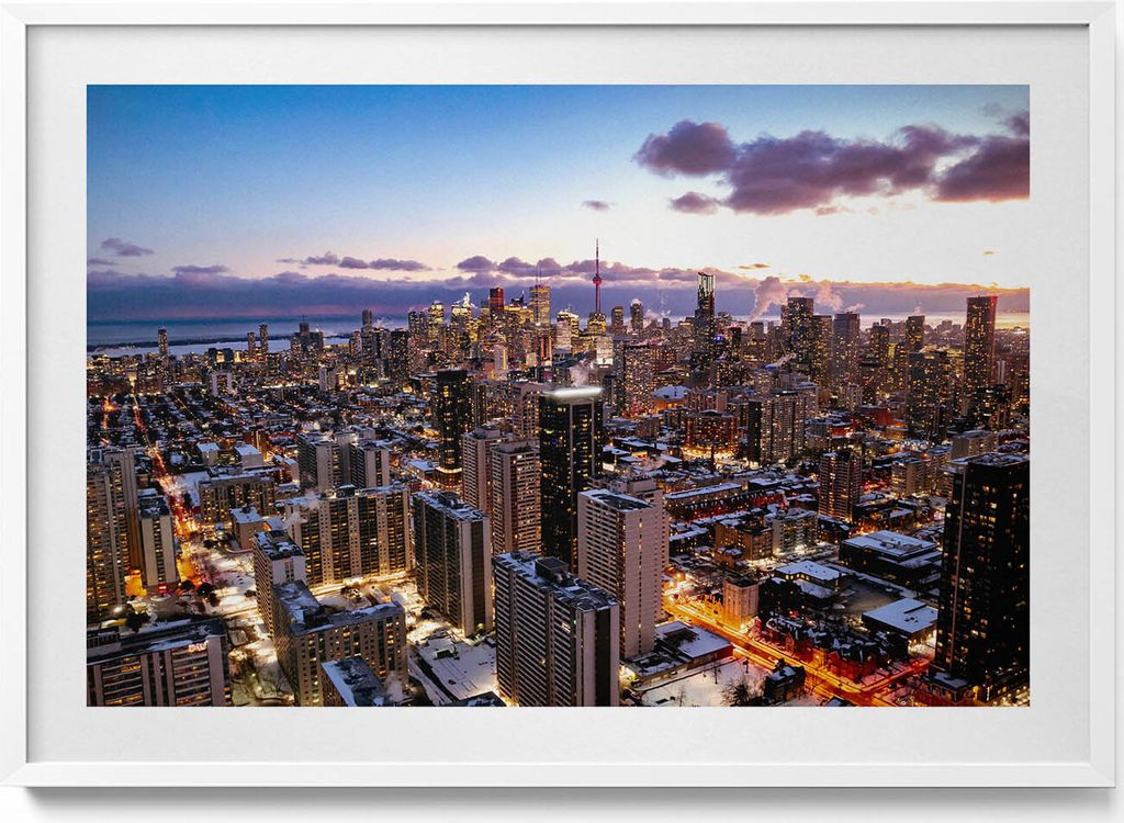 Architektur einer Großstadt aus der Vogelperspektive– Wandbild mit Rahmen – Gerahmtes Bild – Wanddekoration – 100x70 cm – Weiß Rahmen