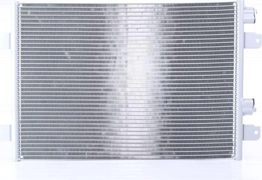 Fini les Pannes de Clim : Condenseur Nissens 94673 pour Logan et Megane OE