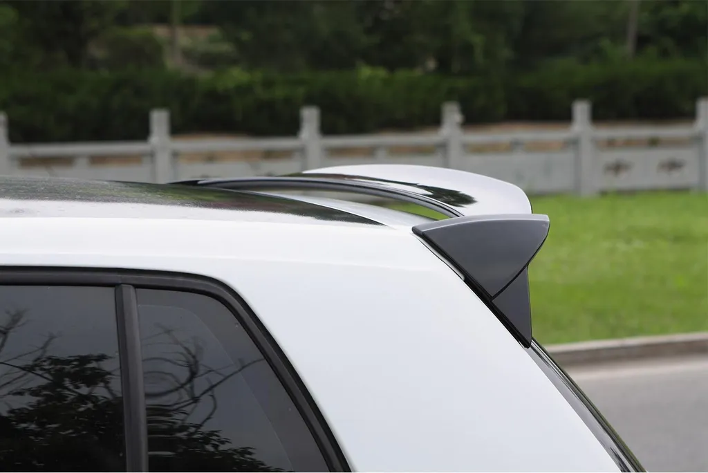 Becquet de toit noir brillant MK6 Standard finition haute qualité