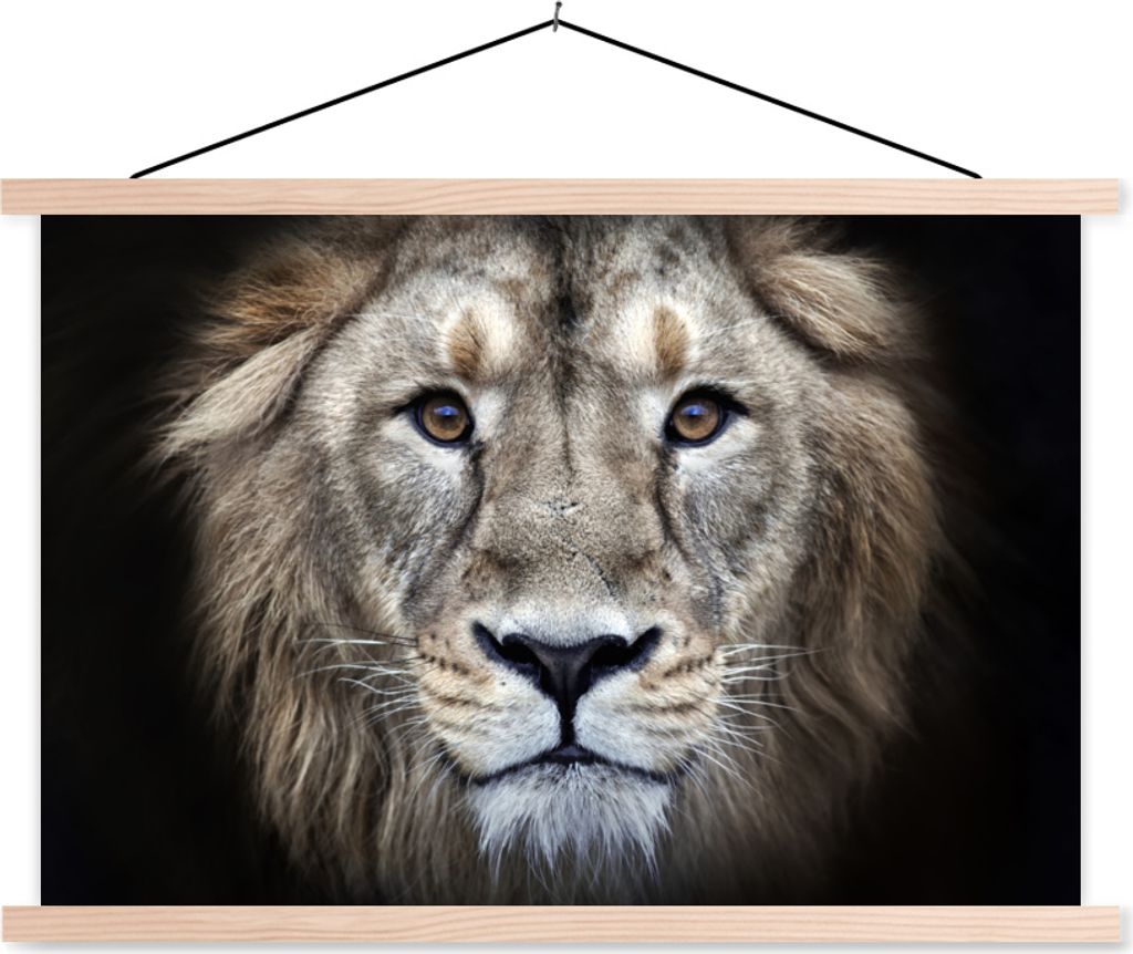 MuchoWow Textilposter Löwe - Porträt - Wild 120x80 cm mit holzfarbenen Rahmen - Aufhängeset