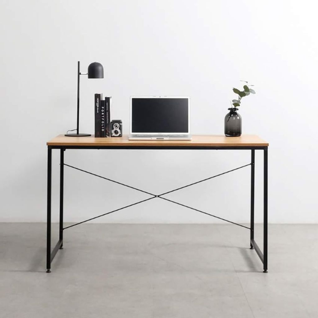 Scrivania 180x60 in legno e acciaio in stile industriale Immagine del prodotto 