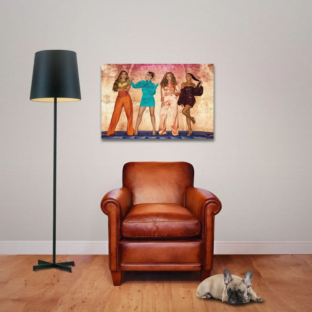 Poster Little Mix Bold 92 cm : Fini les coins cornés avec plinthes bois