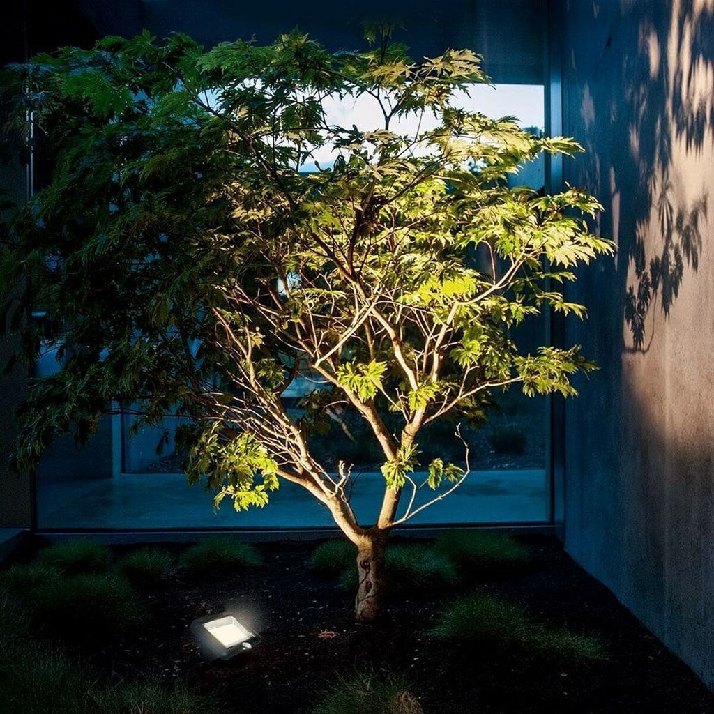 Maclean Energy MCE438 Solar LED Flutlicht mit Produktbild 11