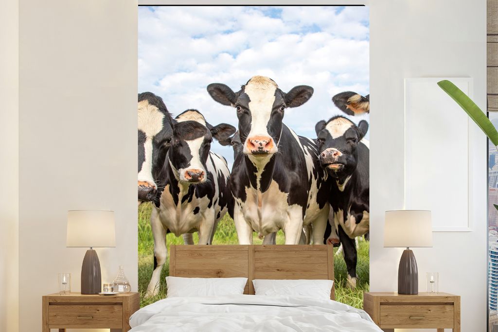 MuchoWow Fototapete für Wohnzimmer oder Schlafzimmer Wandtapete Vinyl Motivtapete Kühe - Weide - Tiere - Natur - Gras - 160x240 cm - Vinyltapete