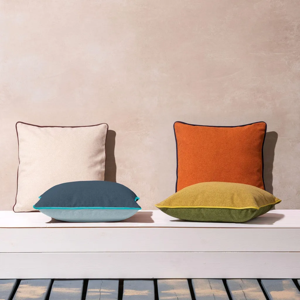 Coussin de Décoration Remember : Accessoire Textile Velours de Luxe - 2