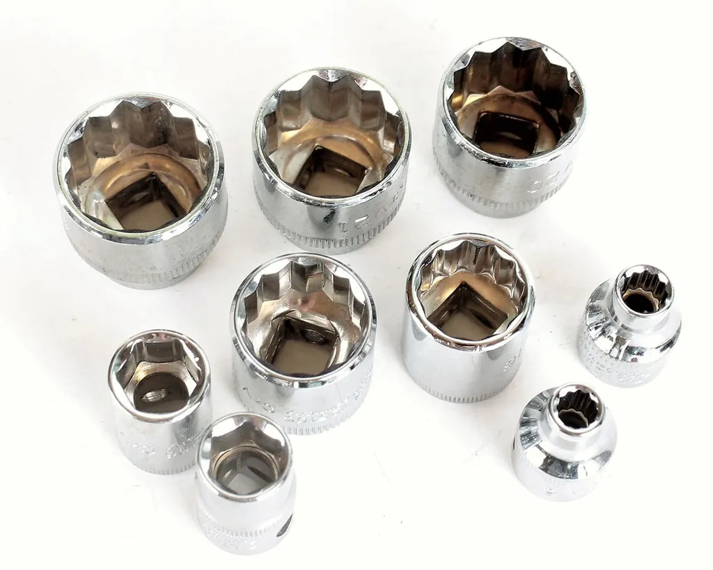Douilles 3/8" SALTUS 5105 pour serrage difficile lot 9 pièces Nuss - 2