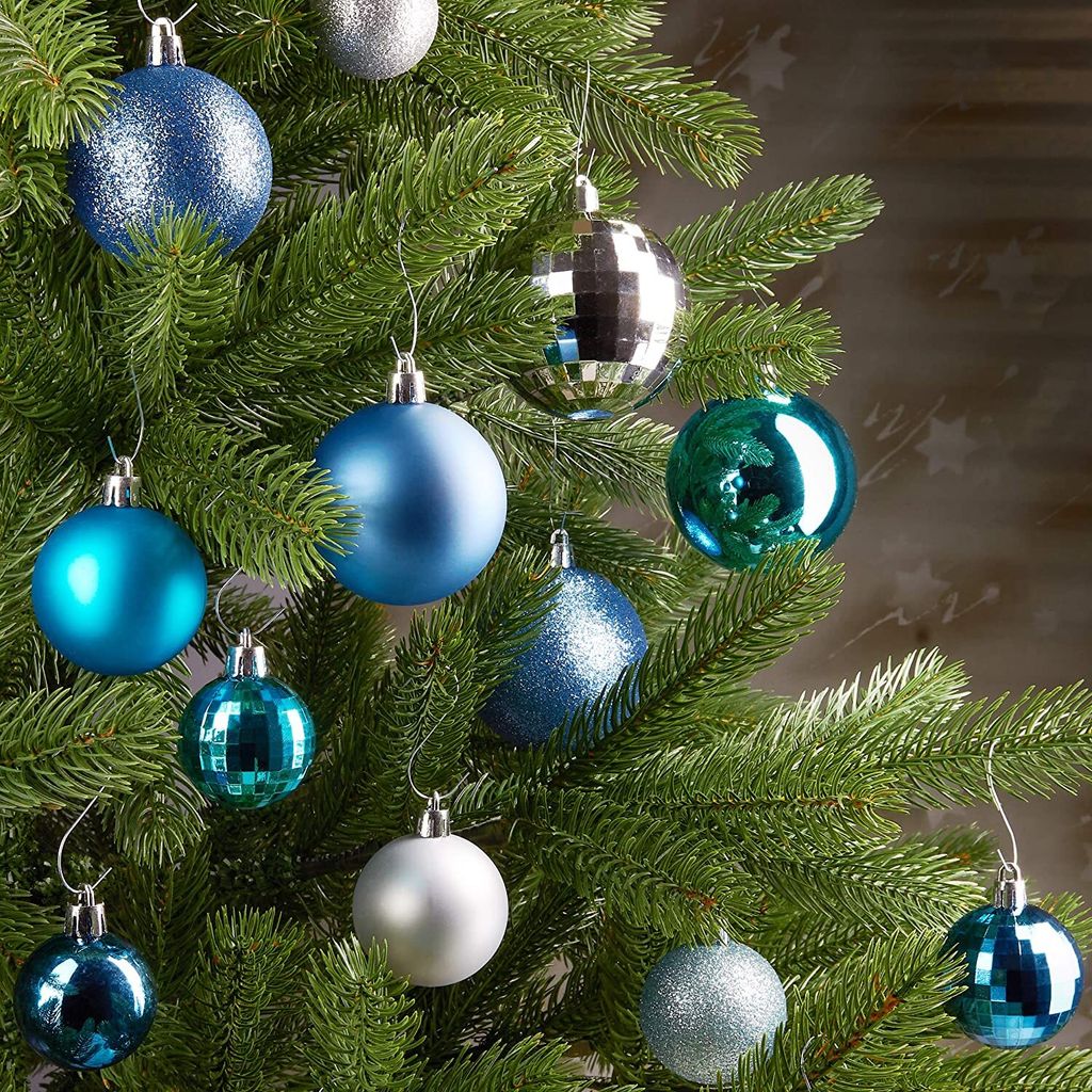 Brubaker 50-teiliges Set Weihnachtskugeln mit Baumspitze - Produktbild 3