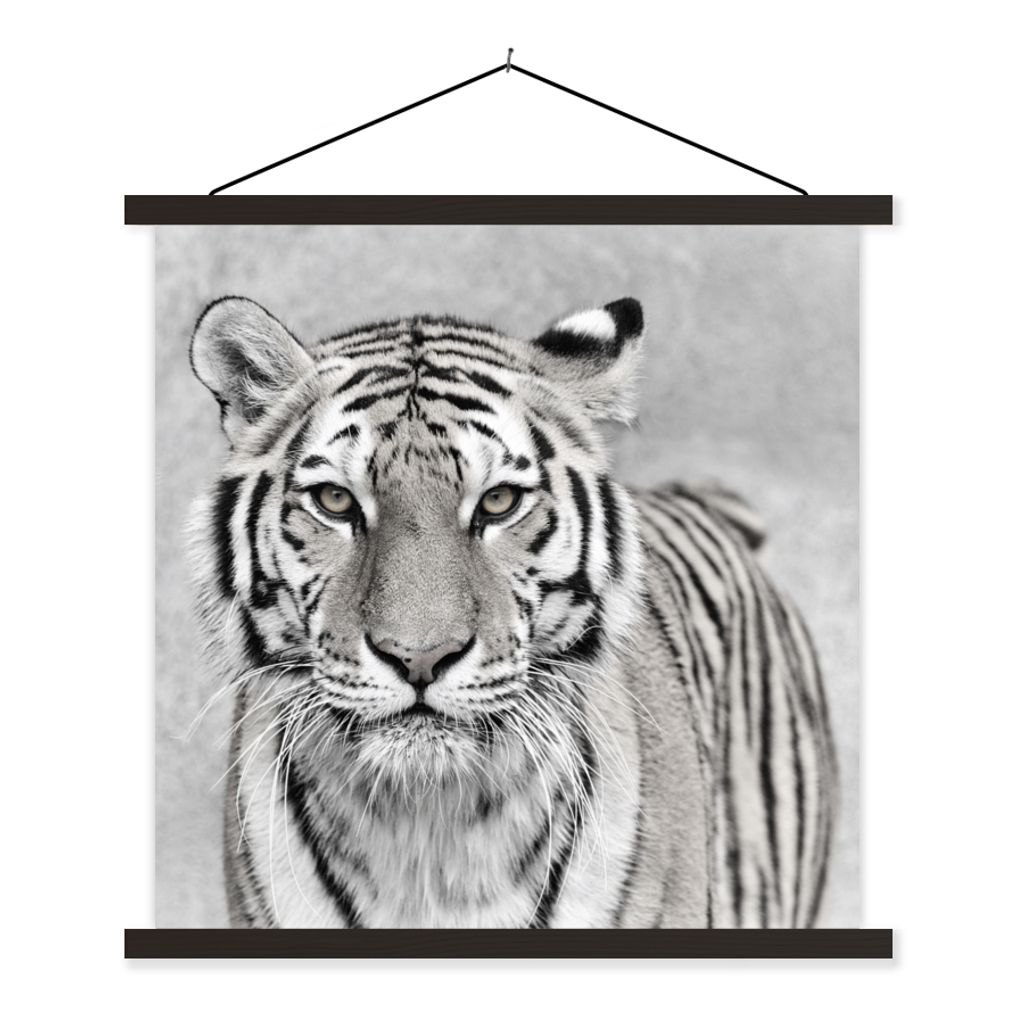 MuchoWow Textilposter Tiger - Natur - Schwarz - Weiß 60x60 cm mit schwarzem Rahmen - Posteraufhänger