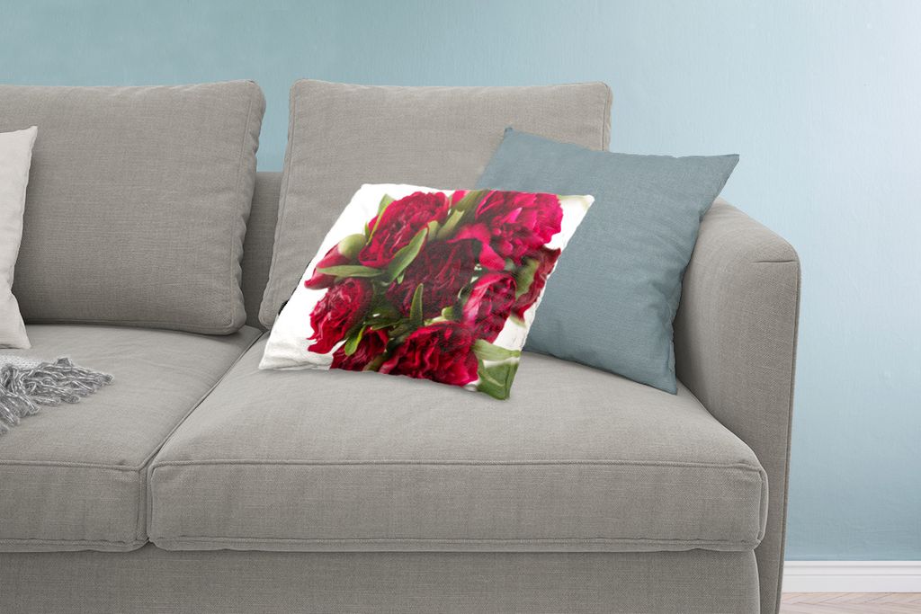 MuchoWow Zierkissen Sofakissen Wohnzimmer Dekokissen 60x40 cm Ein Strauß roter Pfingstrosen mit weißem Hintergrund - Kopfkissen - Polster mit Foto