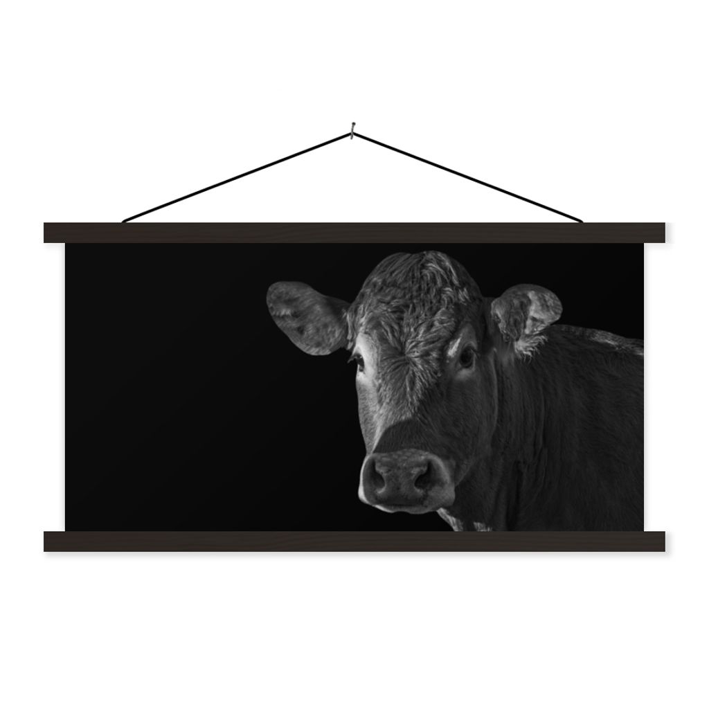 MuchoWow Textilposter Kuh - Tiere - Schwarz - Weiß - Porträt 150x75 cm mit schwarzem Rahmen - Posterleiste