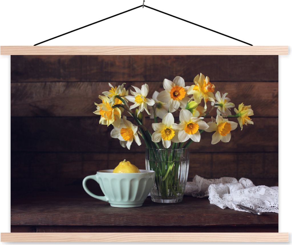 MuchoWow Textilposter Narzissen - Teetasse - Stilleben 120x80 cm mit holzfarbenen Rahmen - Aufhängeset