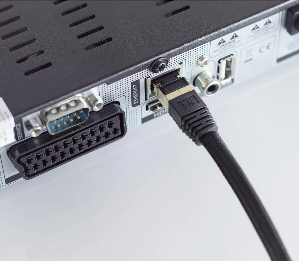 Câble Ethernet Cat6a Blindé S/FTP 1m Noir shiverpeaks Anti-Interférence