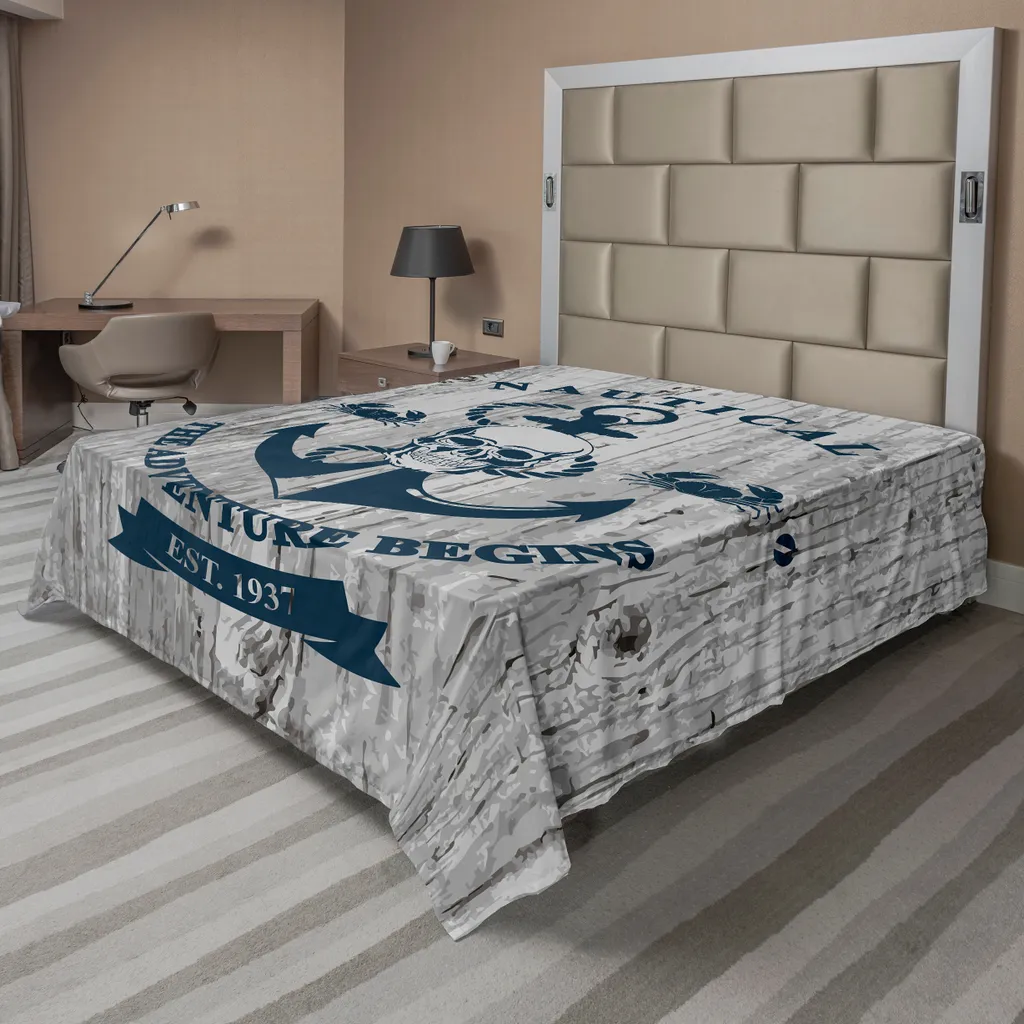 ABAKUHAUS Lenzuolo con ancora, arte con ancora, teschio, corda, messaggio "l'avventura nautica ha inizio" Lenzuolo storico, morbido e confortevole, per un letto decorativo 1 pezzo 266 cm x 260 cm, beige e blu navy