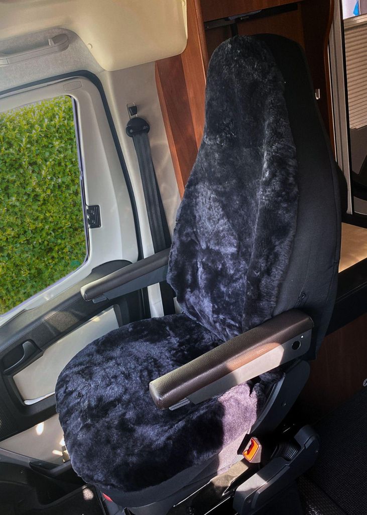 Universal Lammfell Sitzbezug für Wohnmobil aus echtem Produktbild 