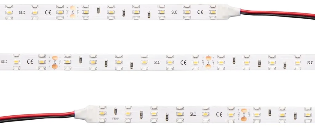 Bandeau LED SLC 3D flexible 1200lm 5 mètres IP20 3000K pour déco intérieure