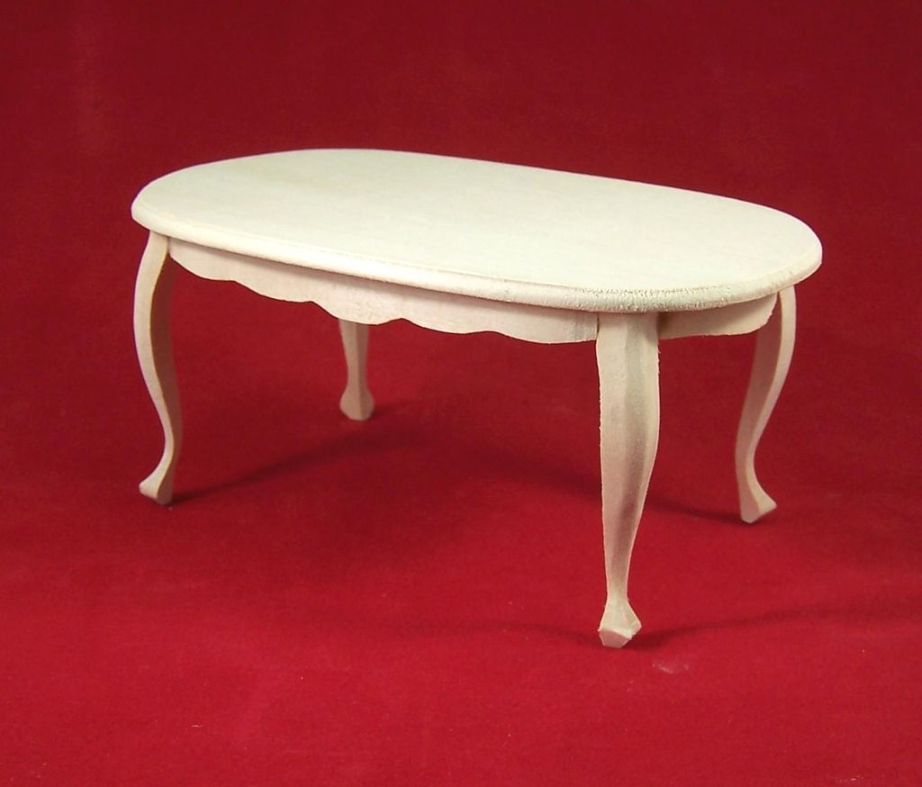 Ovale Tisch aus Holz von Creal, unbehandelt. Für 1:12 Puppenstuben.6,3x13,5x8cm.