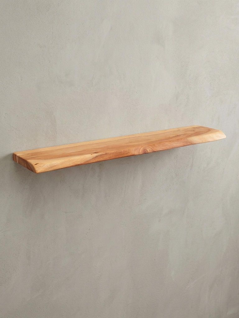 Rustikales Akazienholz Wandregal, Baumkante, schwebendes Design. 115x25x4 cm | Kadima Design