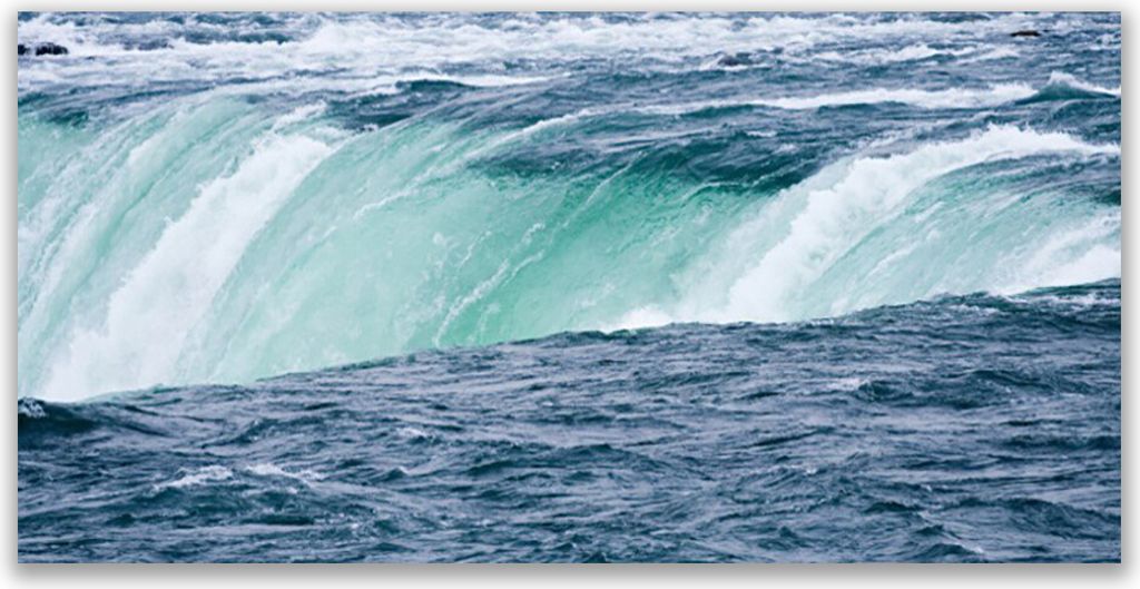 Küchenrückwand aus Glas 140x70cm Spritzschutz Wasserfall Natur