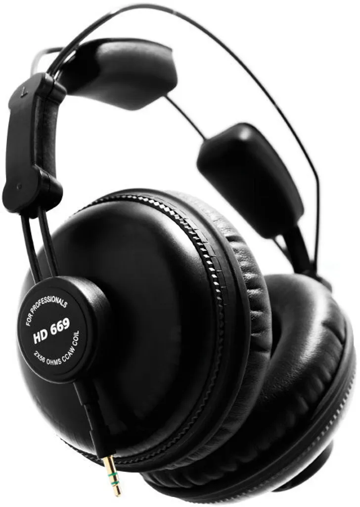 Casque fermé Superlux HD-669 : éliminez les bruits pour un mixage pur
