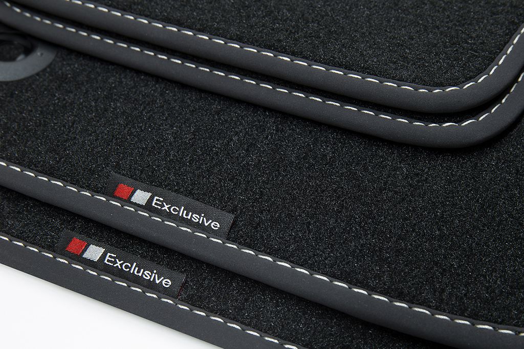 Exclusive-line Design Fußmatten passend für Toyota Highlander 5 Sitzer 2021-, Naht:Silber