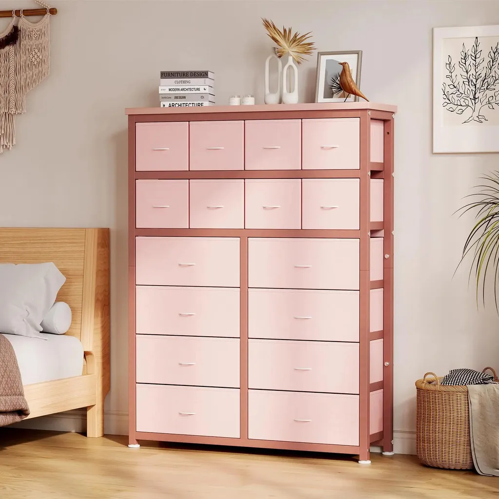 Commode en tissu rose design moderne avec structure métallique stable