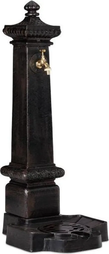 Aménager un point d'eau extérieur sans travaux : fontaine antique XXL