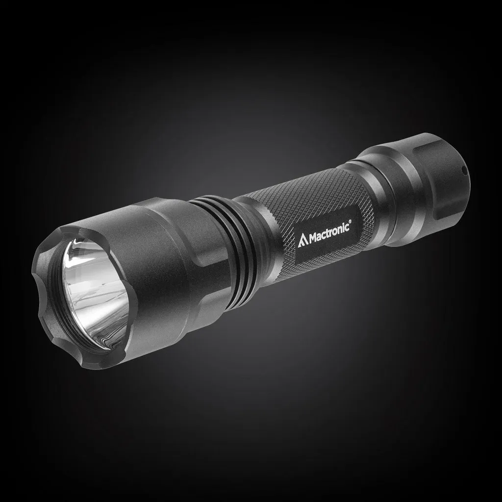 Fini les pannes de piles avec la torche Black Eye 1000Lm rechargeable